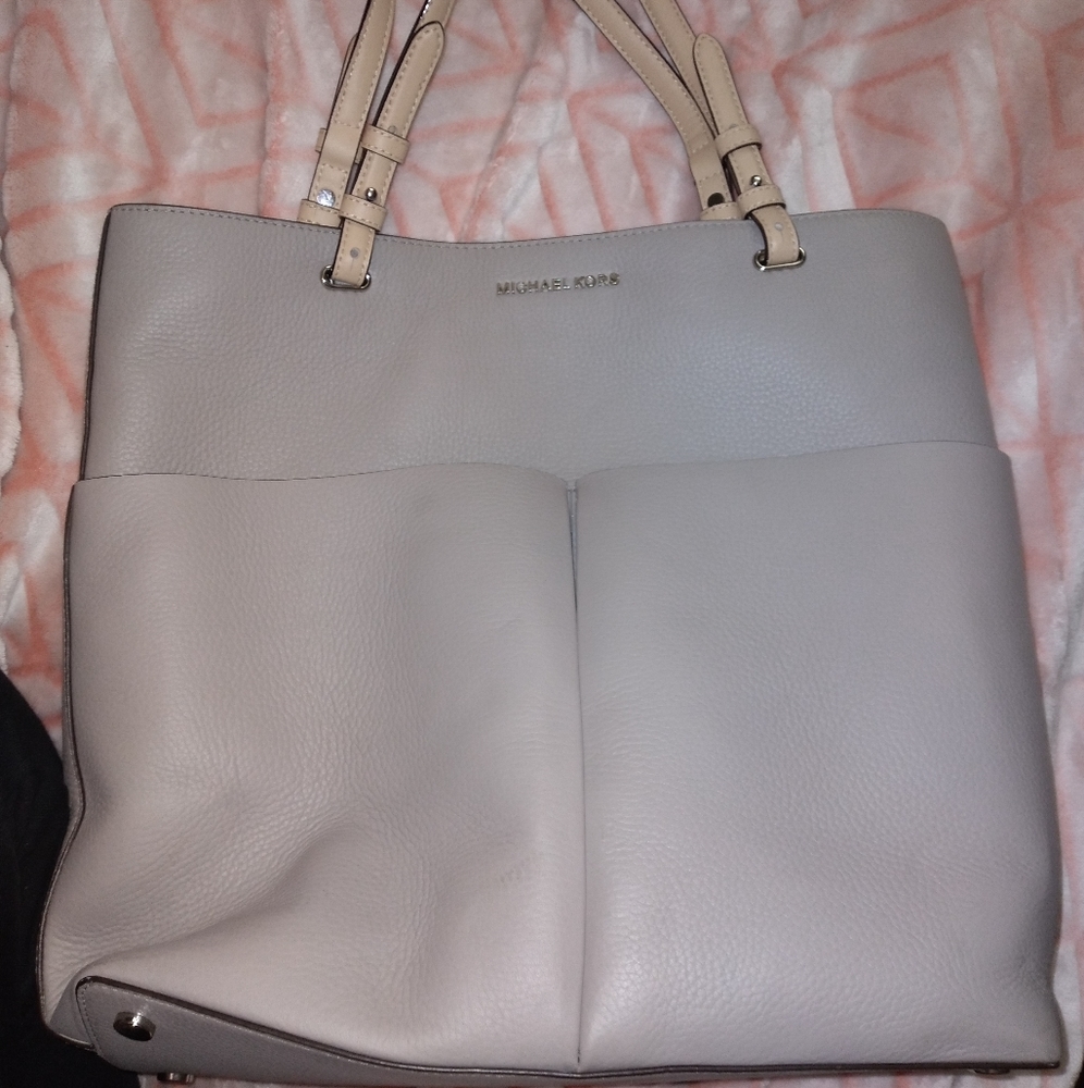 Pearl Michael Kors Purse